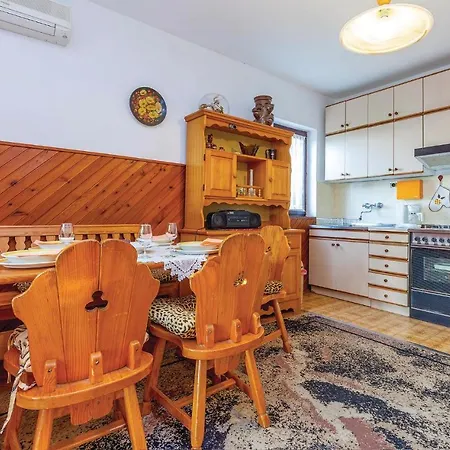 Benici Vi Apartment *